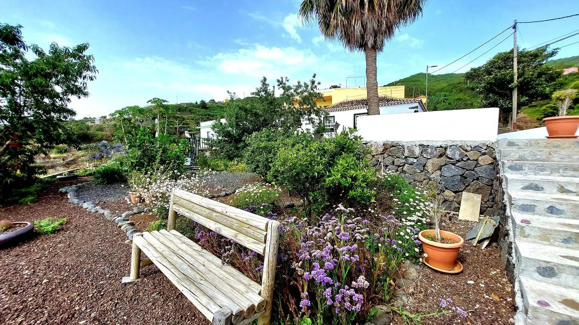 Eloina Villa Barlovento