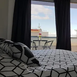 https://estudio-a-estrenar-brillante-confortable-y-agradable-a.tenerifehoteles.net